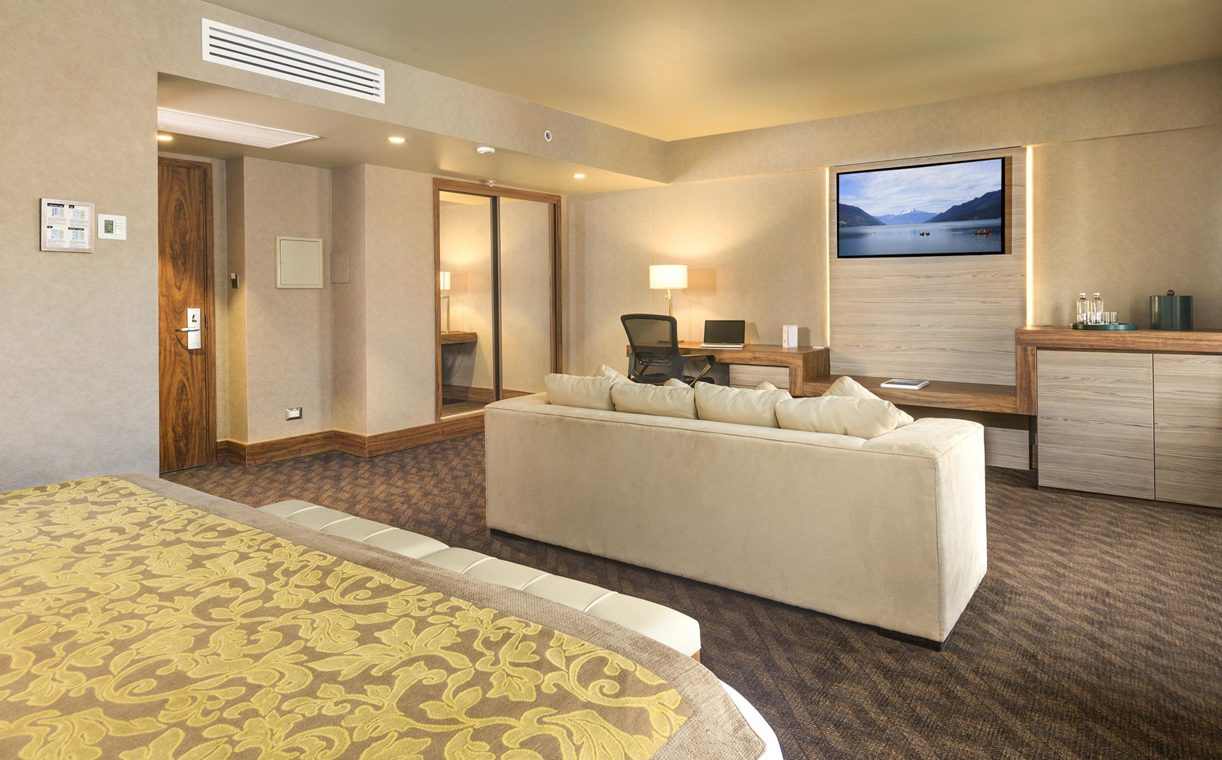 Hotel Regal Pacific ซานติอาโก ภายนอก รูปภาพ A suite at the hotel