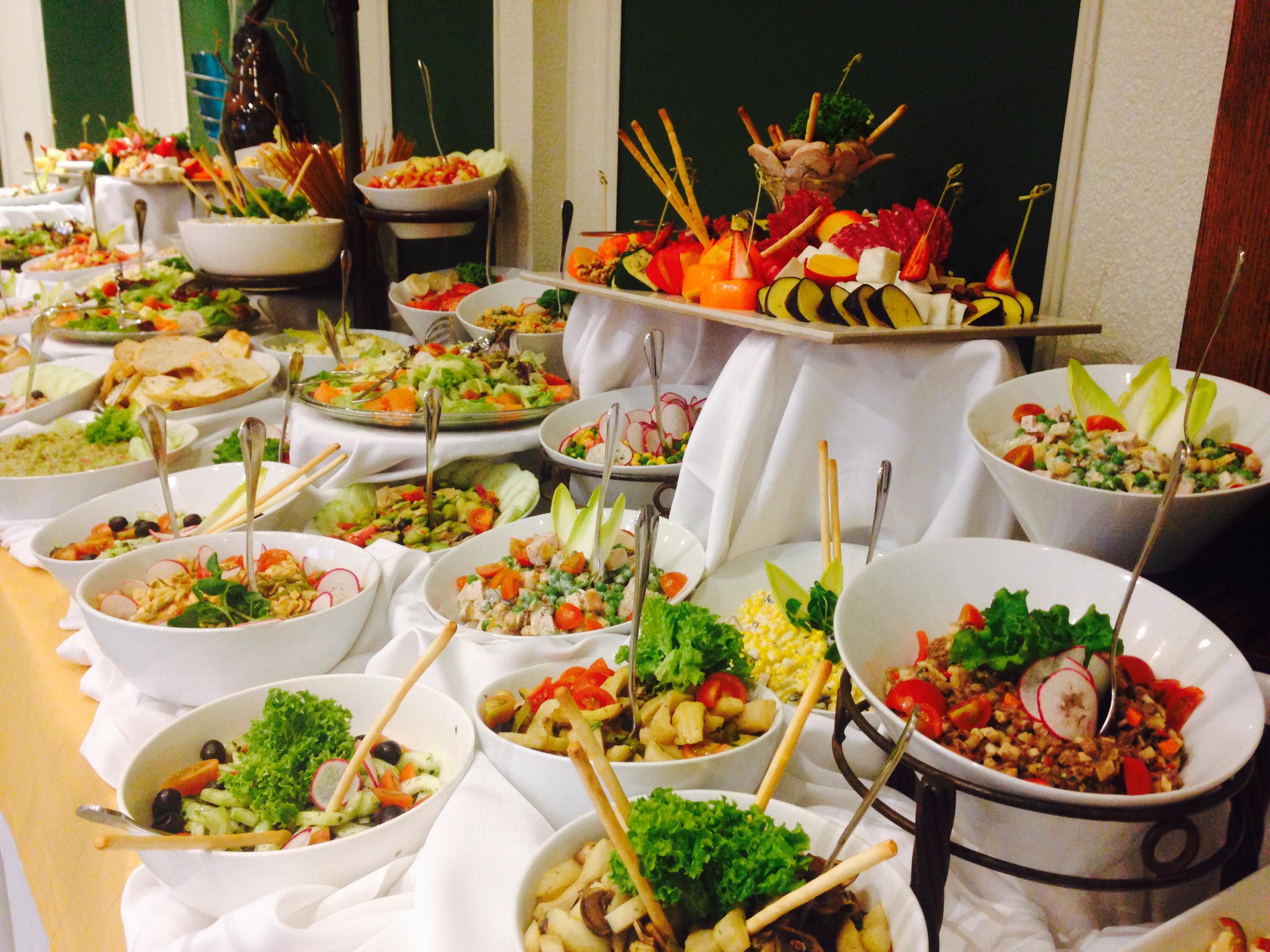 Hotel Regal Pacific ซานติอาโก ภายนอก รูปภาพ A selection of cold buffet