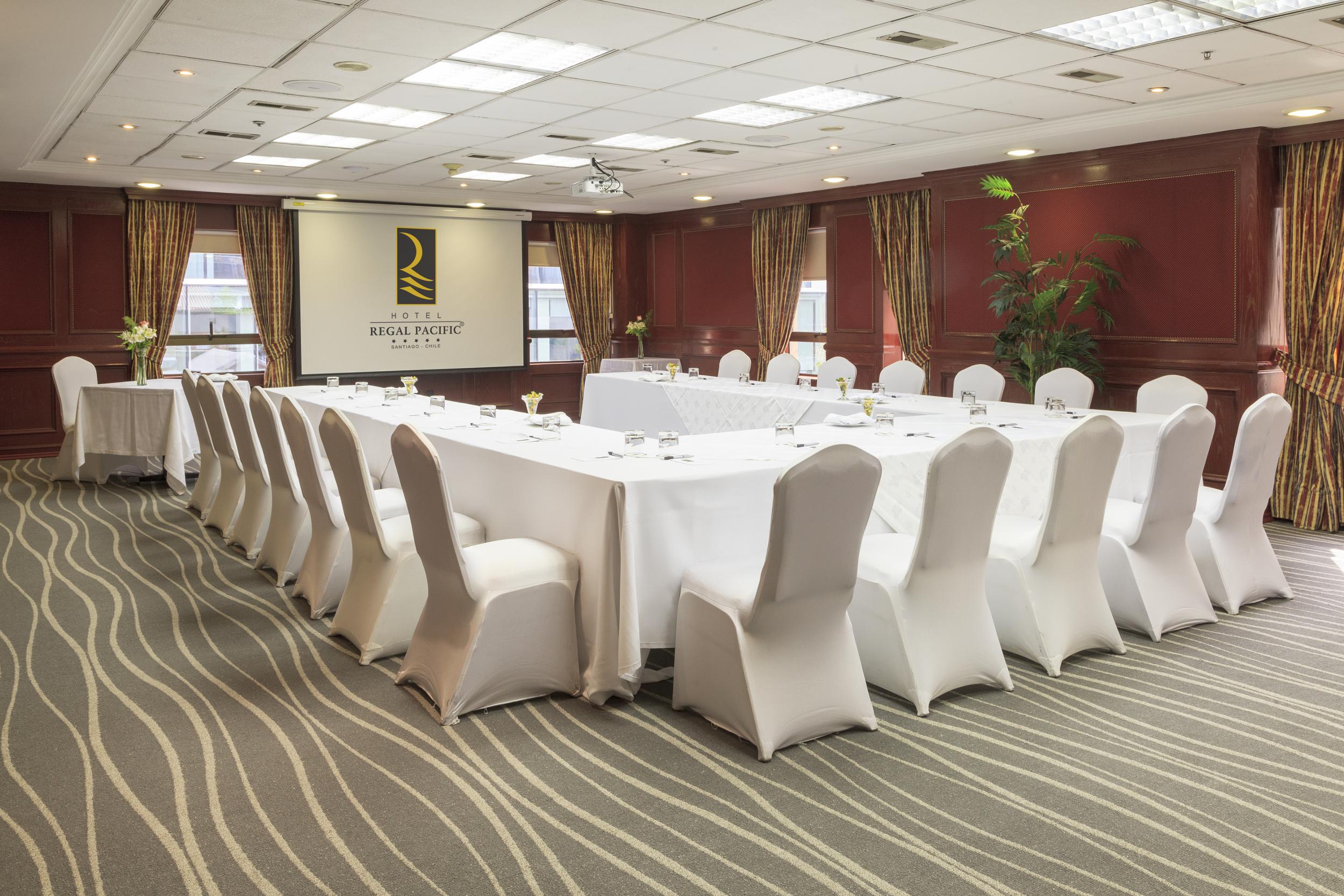 Hotel Regal Pacific ซานติอาโก ภายนอก รูปภาพ Meeting room