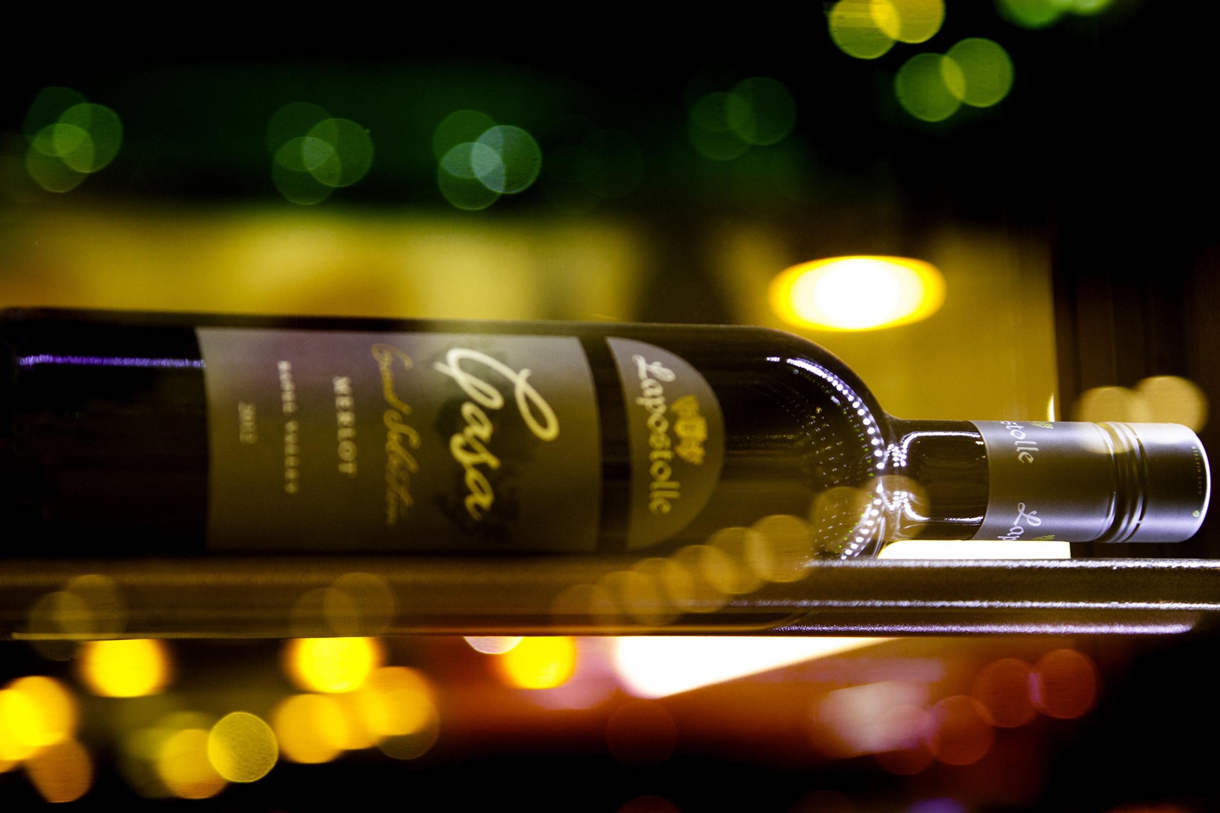 Hotel Regal Pacific ซานติอาโก ภายนอก รูปภาพ A bottle of wine