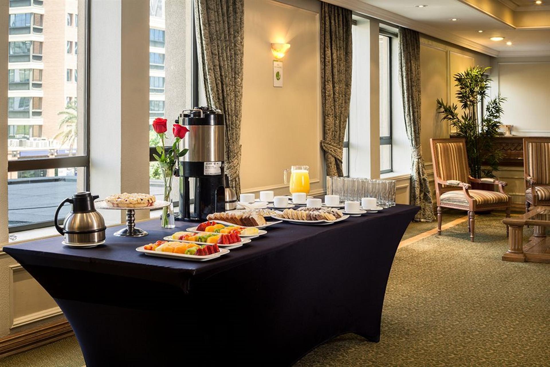 Hotel Regal Pacific ซานติอาโก ภายนอก รูปภาพ A coffee break