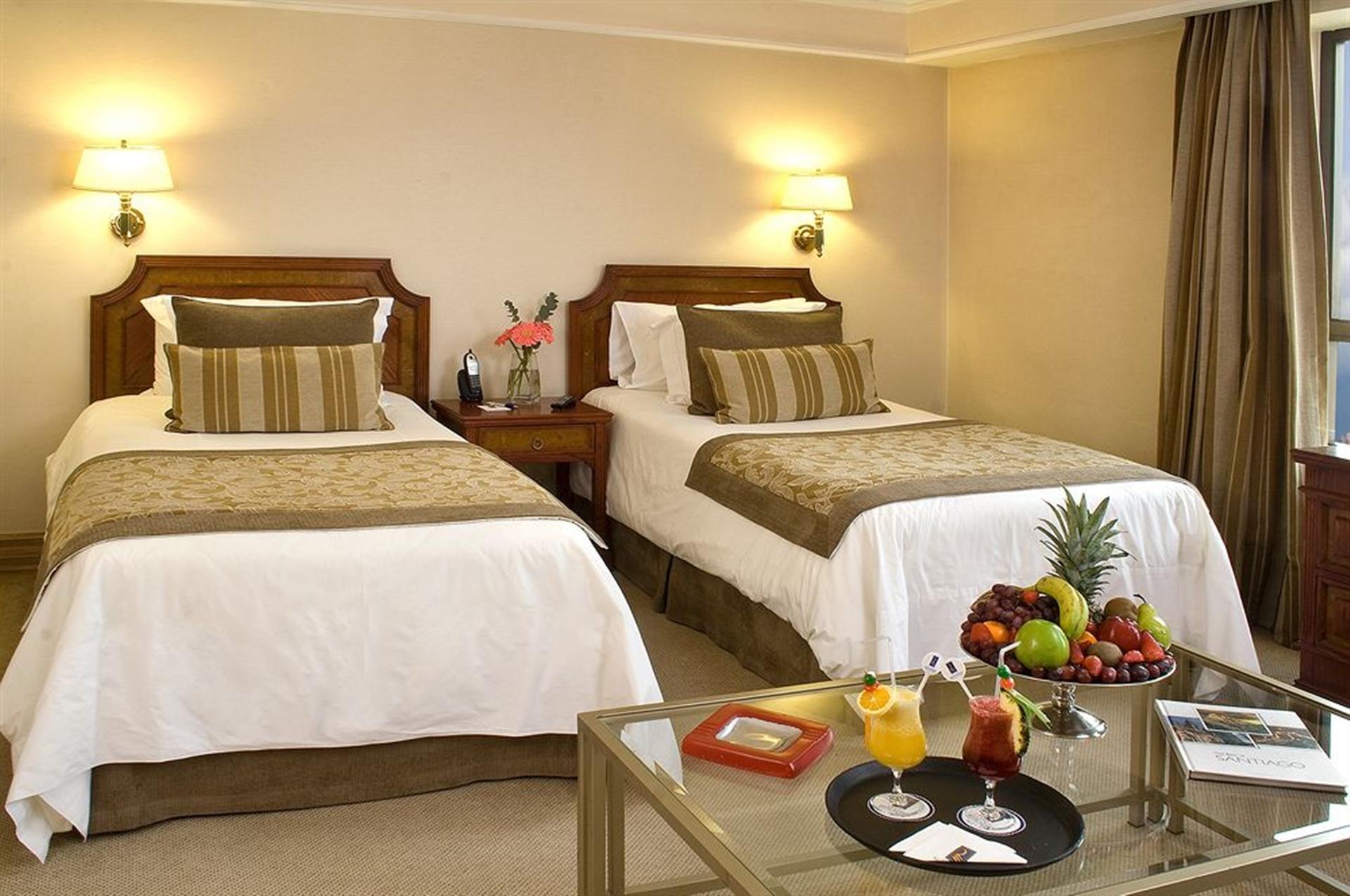 Hotel Regal Pacific ซานติอาโก ภายนอก รูปภาพ A room at the hotel