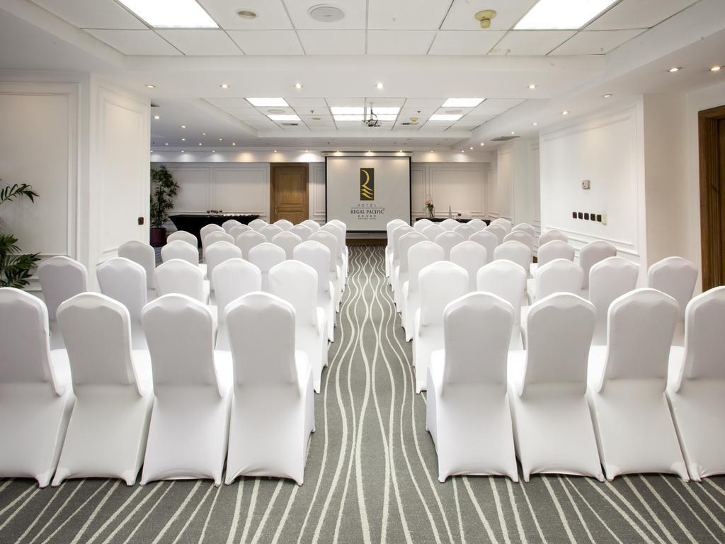 Hotel Regal Pacific ซานติอาโก ภายนอก รูปภาพ The hotel's meeting room